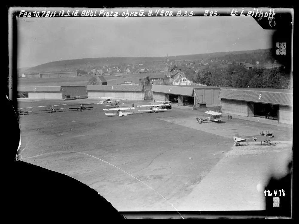 HStAS M 700--1_Nr. 169_ : Böblingen, Flugplatz (Luftaufnahmen)