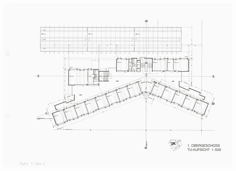 Kantonsschule Rämibühl: Ansichten, Grundrisse und Schnitte: Oberrealschule und Turnhallen: 1. Obergeschoss; Grundriss (Oberrealschule) und Dachaufsicht (Turnhallen)