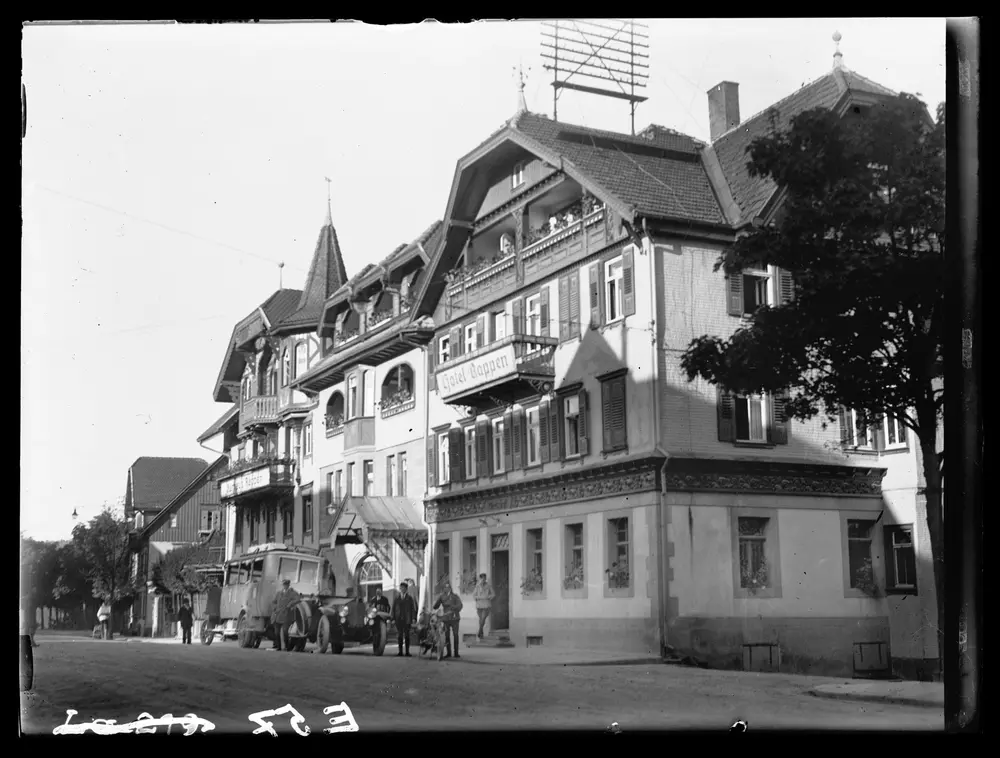 HStAS M 700--1_Nr. 886_ : Freudenstadt, Hotel "Rappen" (Luftaufnahmen)